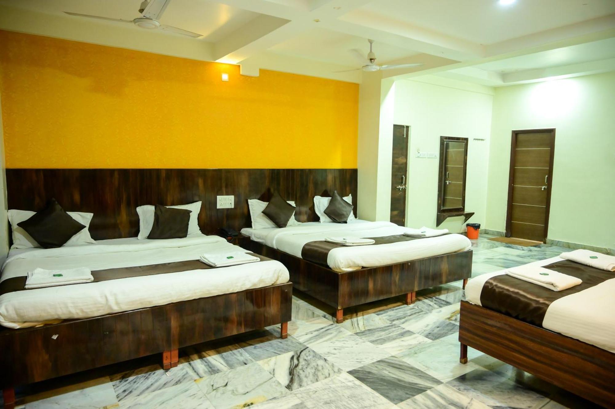 Hotel Sachidanand-Walkable Distance From Temple Shirdi Exterior foto